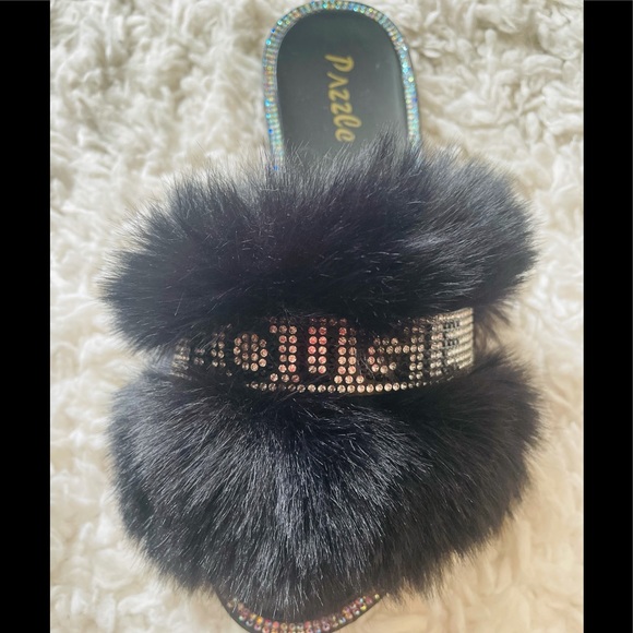 Women Fur Fluffy Flats Rhinestone Slides Logo Flip Flops Black Sandals - Picture 2 of 3